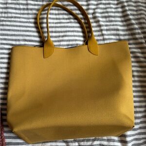 Rothys tote